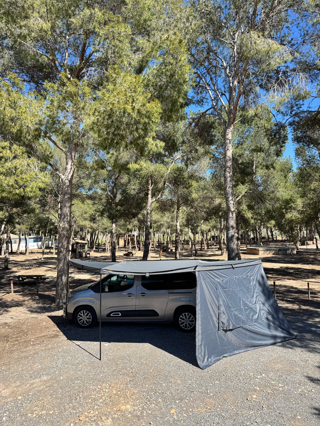 Chiusura per tendalino 180 per auto Jovive